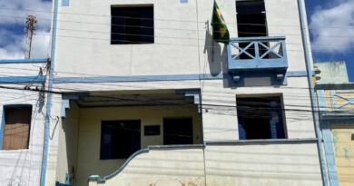Homem fica ferido após cair de moto em ribanceira na ” Curva do S” em Água Branca